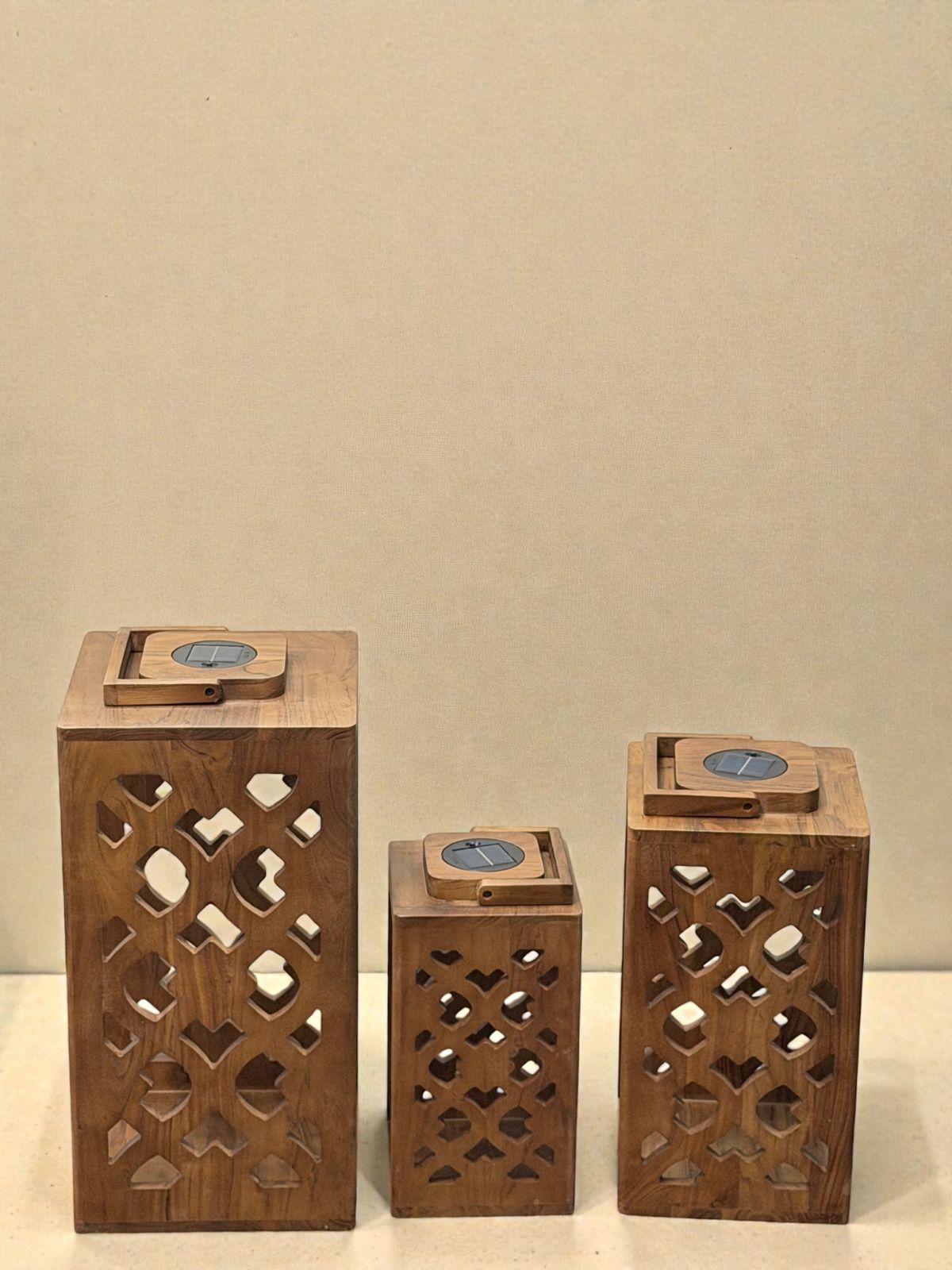 Handcrafted Moroccan Lattice Cut – Acacia Wood Solar Lantern
